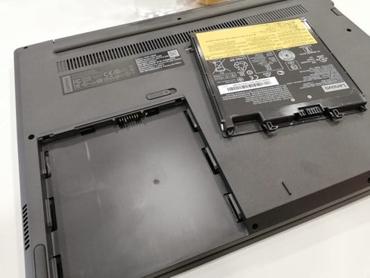 Bay Tambahan Untuk Baterai Lenovo V330