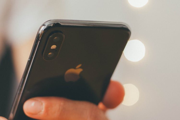 Google bayar Apple