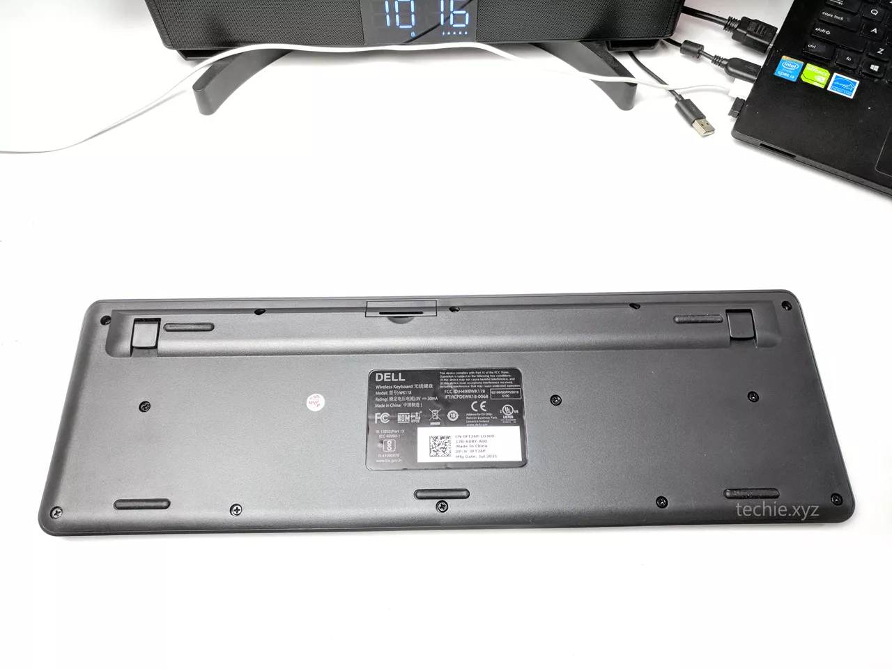 Review Dell KM117 bagian bawah