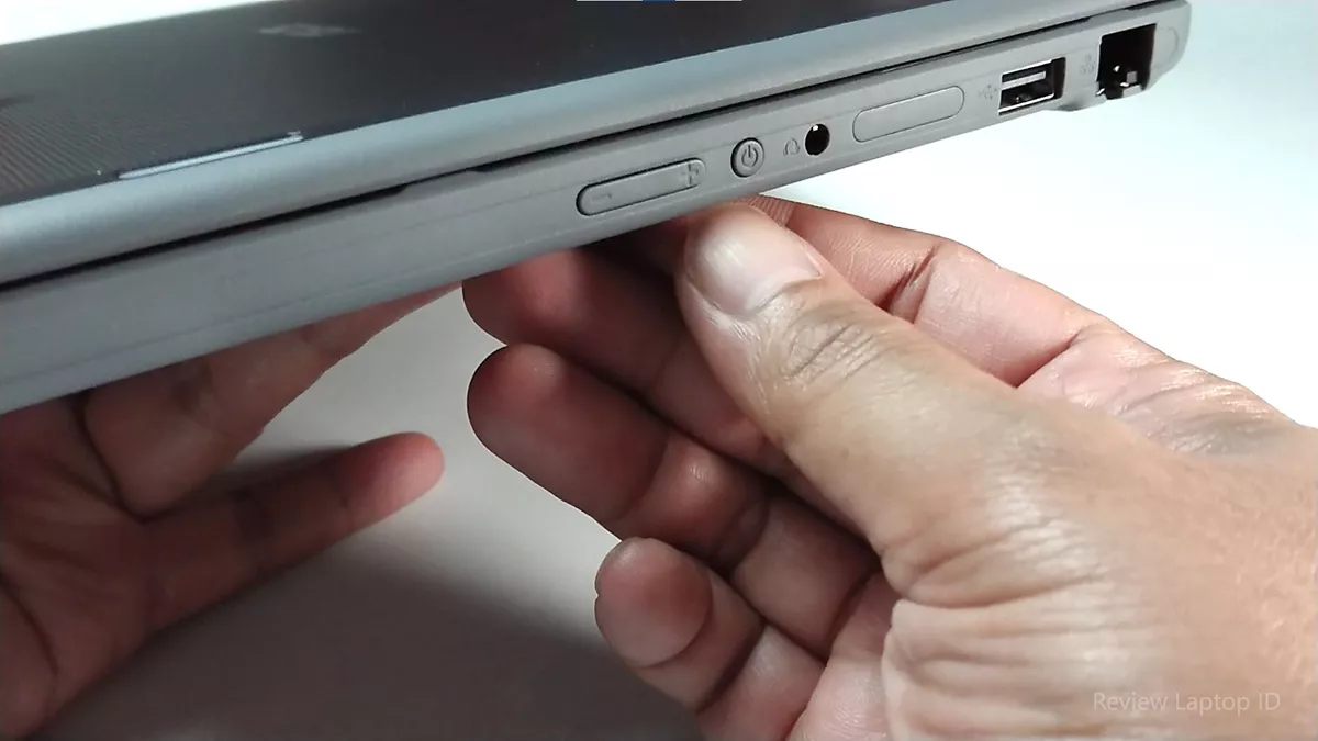 Asus BR1100CKA kanan