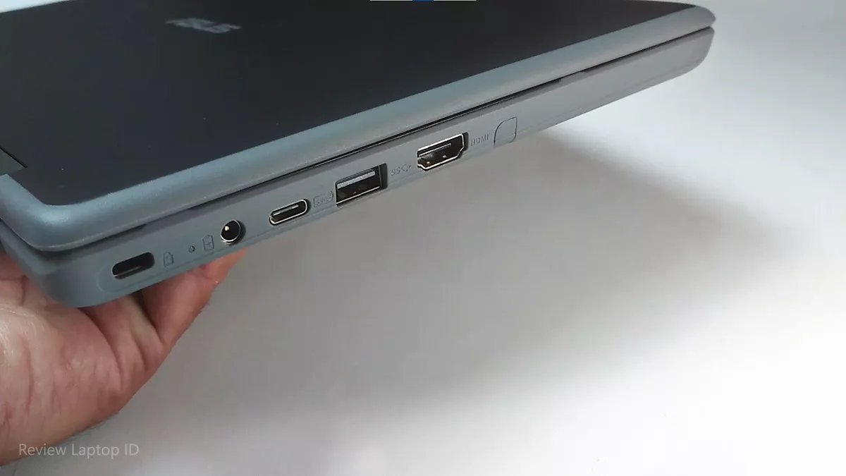 Asus BR1100CKA kiri